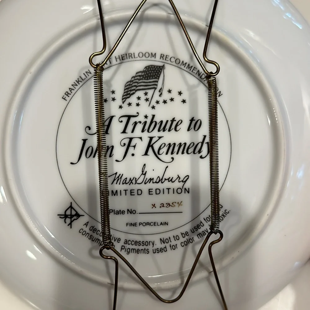 FRANKLIN MINT Limited Edition Collectible John F Kennedy JFK Plate/Hanger 8”